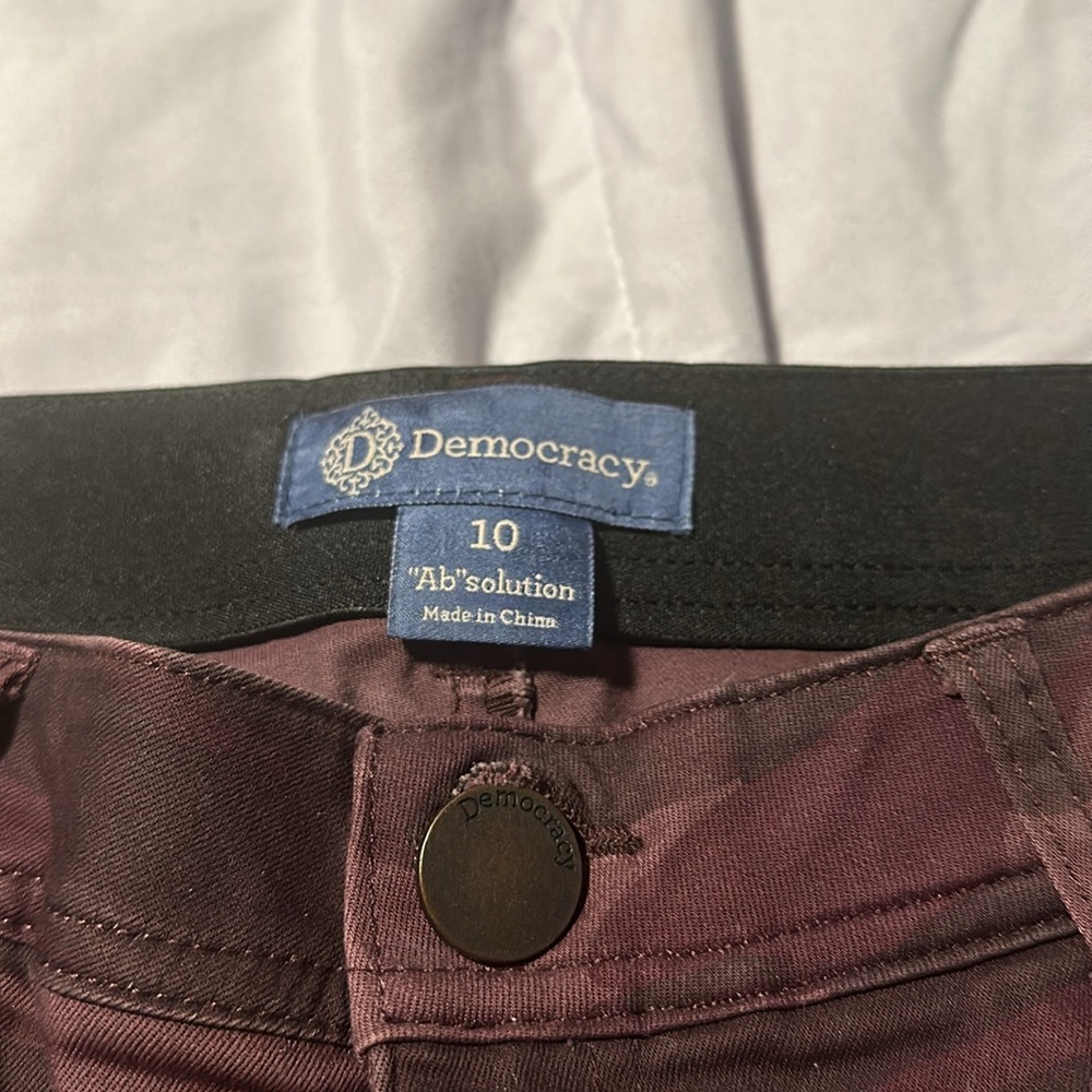 Democracy “Ab” solution size 10 purple camo jeans - Picture 3 of 10